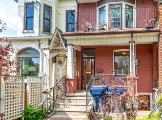 150 Palmerston Ave #A, Toronto, ON M6J2J1