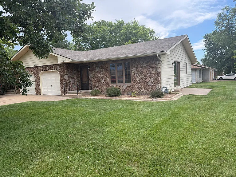 3600 A & B Radcliffe Ter #A — Photo 1