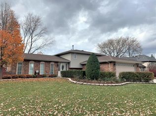 14042 William Dr, Orland Park, IL 60462