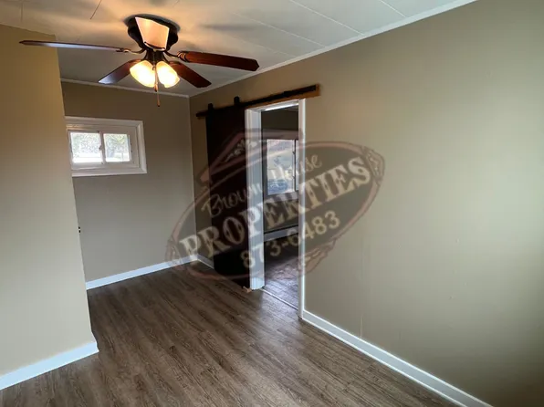 Lake Region Apartments, 163 Route 3 #9, South China, ME 04358