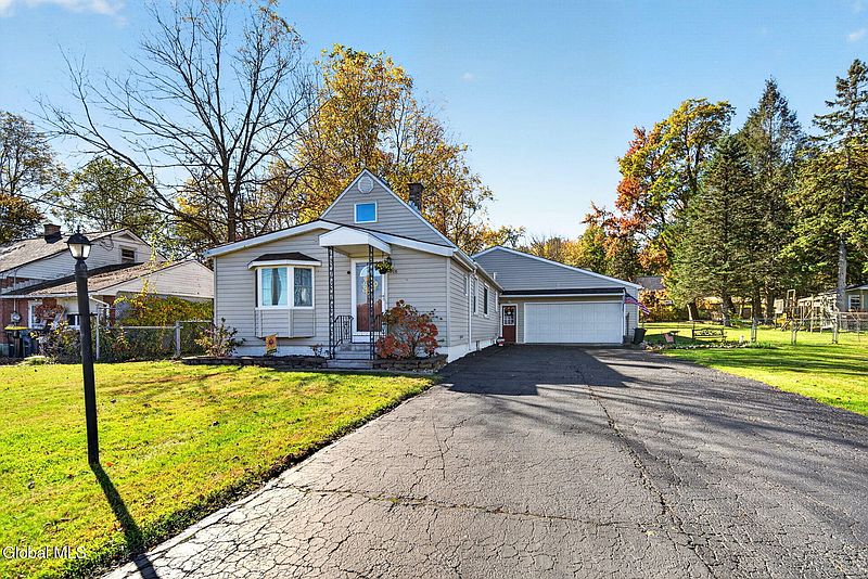 2nd image of 3511 Lower Gregg Road