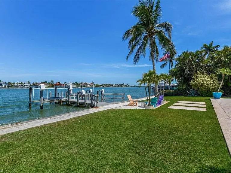 2143 Marina Dr — Photo 32