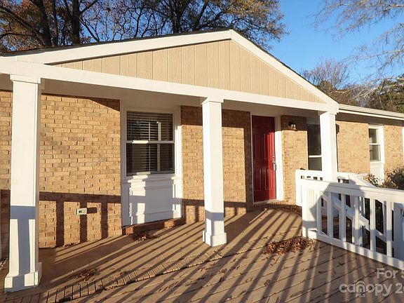 2nd image of 1009 Dunleigh Dr