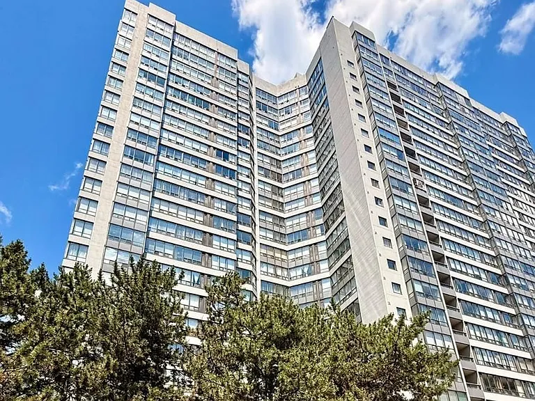 7 Bishop Ave #408 — Photo 3