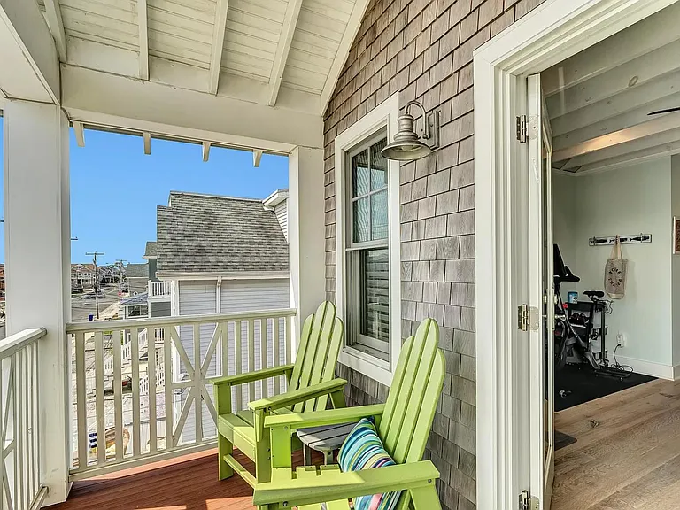 217 3rd Ave — Photo 46