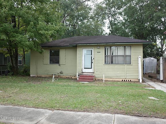 2nd image of 3824 GLADYS Street