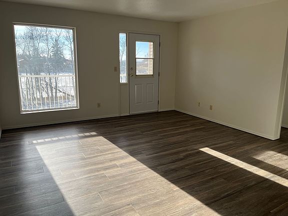 3rd image of 5314 46th Ave #301