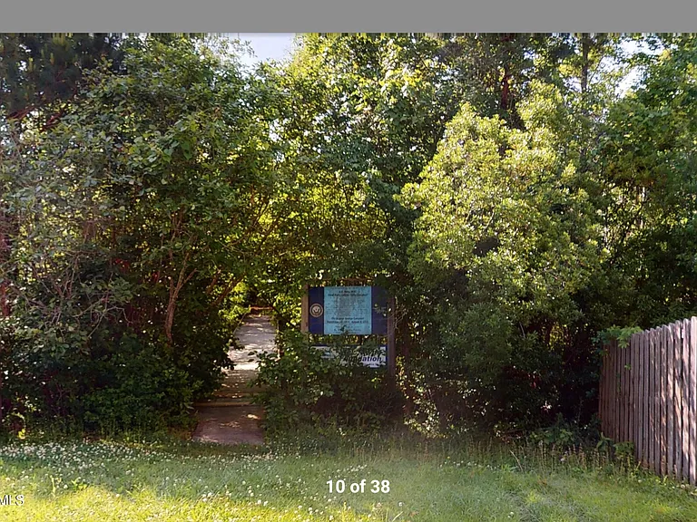 417 Jasmine Ln — Photo 50