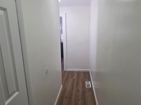 5th image of 828 Kinderkamack Rd APT 1