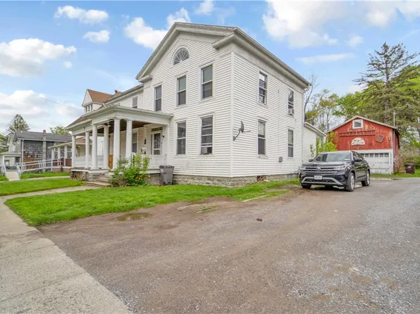 21 Murray St, Mount Morris, NY 14510