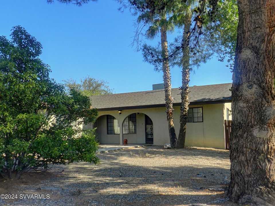 1st image of 194 E Rancho Vista #8