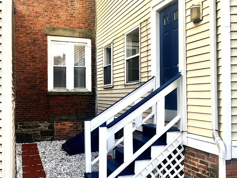 29 Essex St #1 — Photo 16