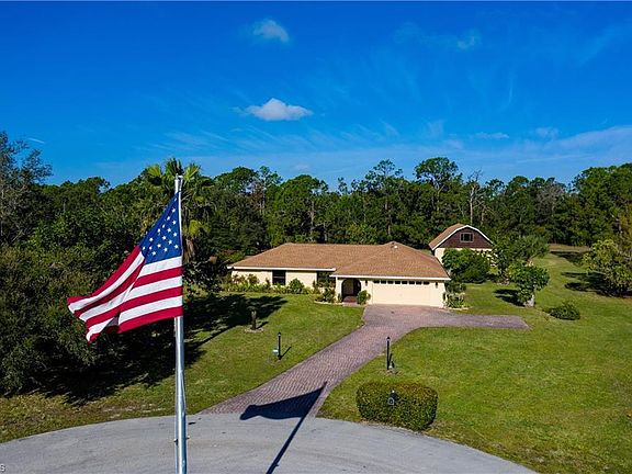 4th image of 15990 Triple Crown Ct