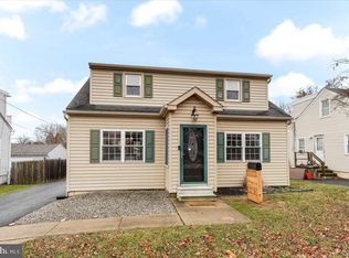 16 Ridge Rd, Aston, PA 19014
