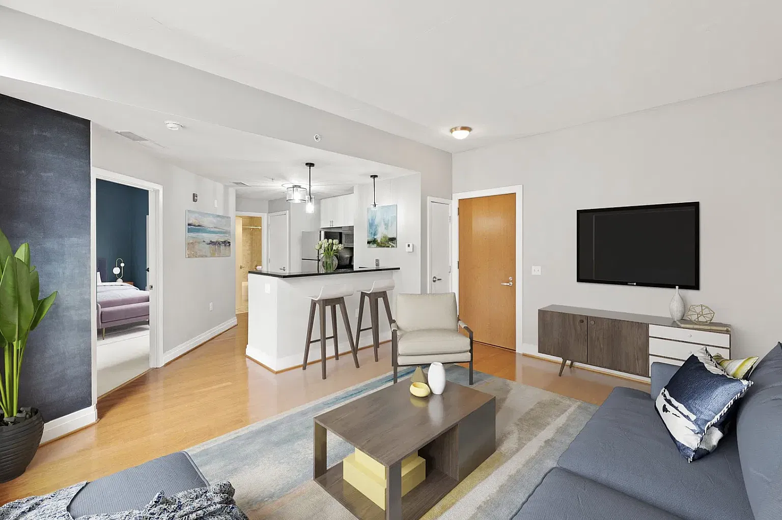 1 bed, 550 sqft, $2,195 — Photo 3