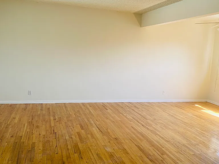 1507 Federal Ave #9 — Photo 4