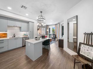 Halcyon House, Costa Mesa, CA 92626
