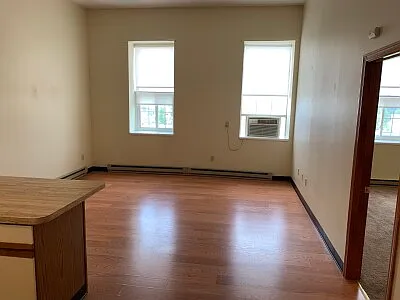 19 Willow St #2 — Photo 3