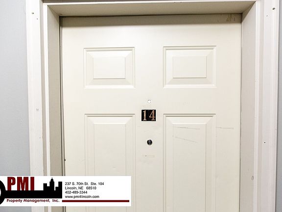 3rd image of 1329 F St #14