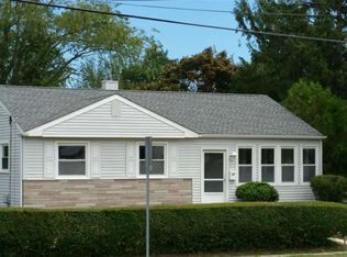 304 Linden Ln, Rio Grande, NJ 08242