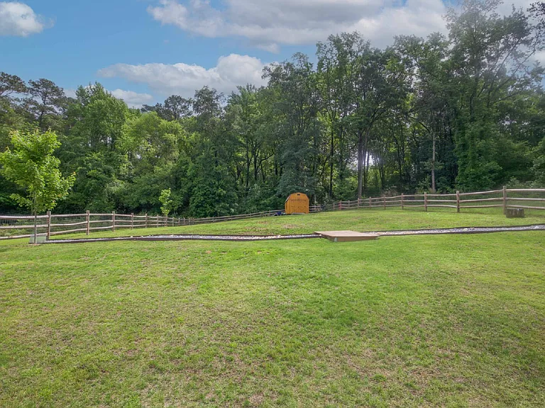 704 Pinecrest St — Photo 44