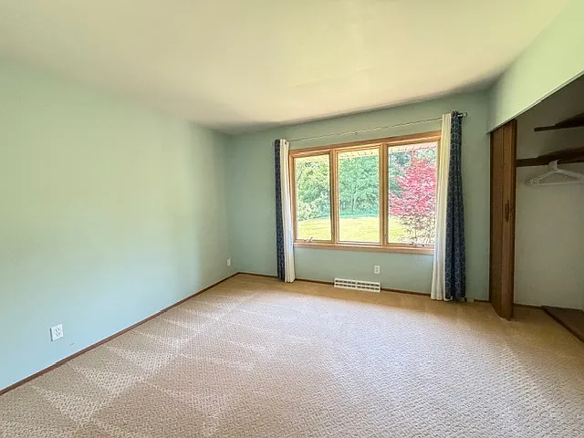 1 Raccoon Rd — Photo 28