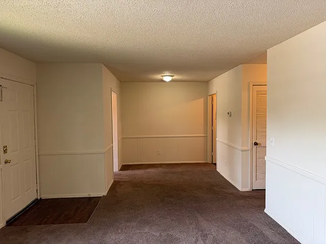 2 bed, 950 sqft, $1,000 — Photo 4