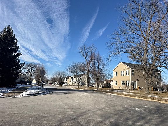 4th image of 212 Arbor Ridge Dr