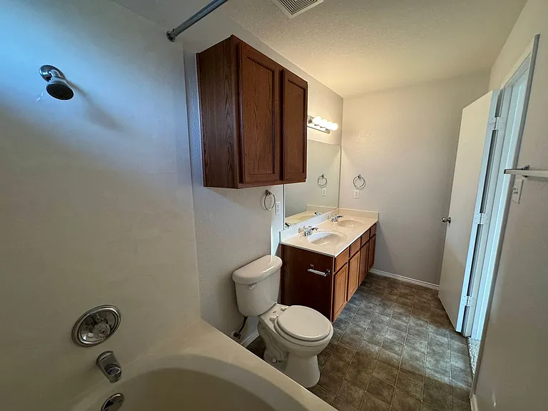 5704 Capricorn Loop — Photo 27