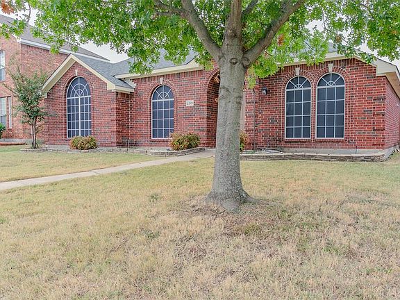 4th image of 2313 Granbury Drive
