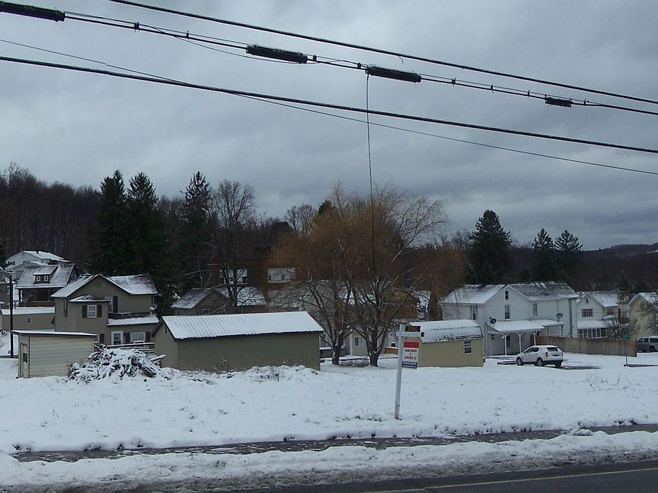 1st image of 220 W Main St