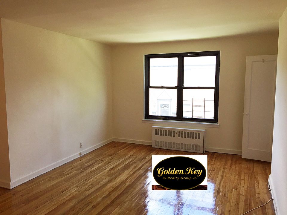 1st image of 19624 69th Ave #2