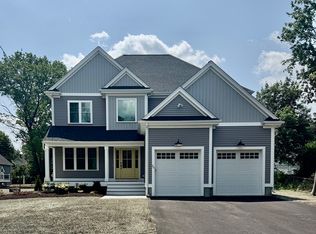 120 Arnold St, Attleboro, MA 02703