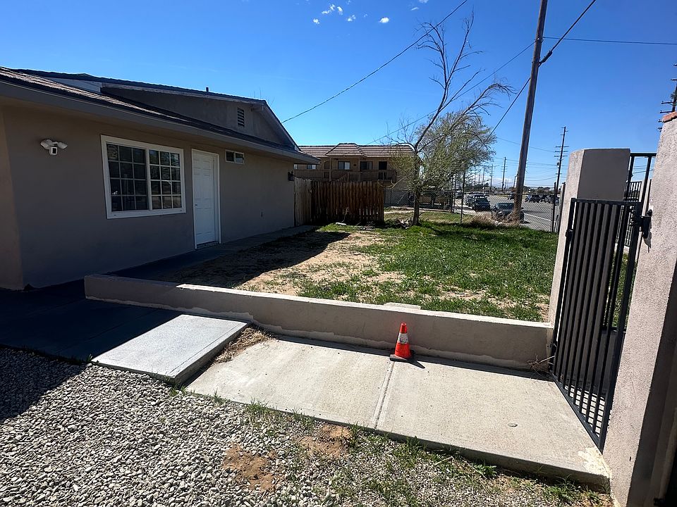 1st image of 4252 W Avenue L #B