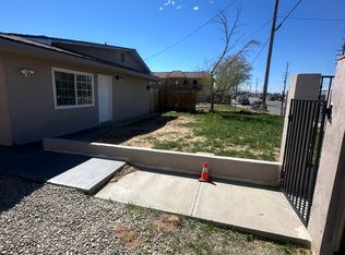 4252 W Avenue L #B, Lancaster, CA 93536