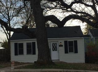 242 Slocum Lake Rd, Wauconda, IL 60084