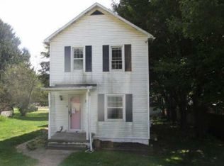 299 Main St, Ernest, PA 15739