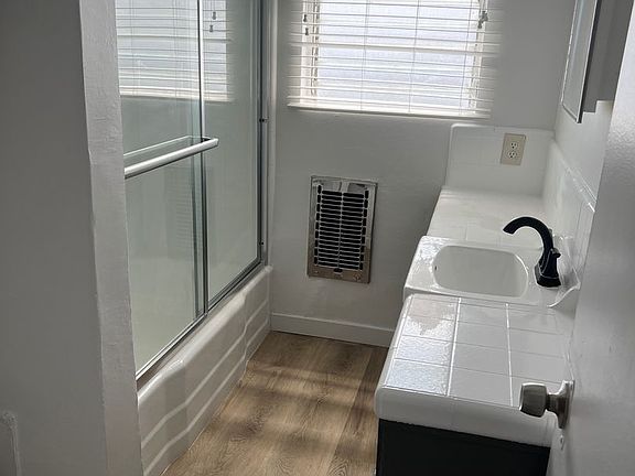 5th image of 6626 Darby Ave APT 7