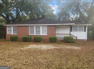1520 Stonewall St, Dublin, GA 31021