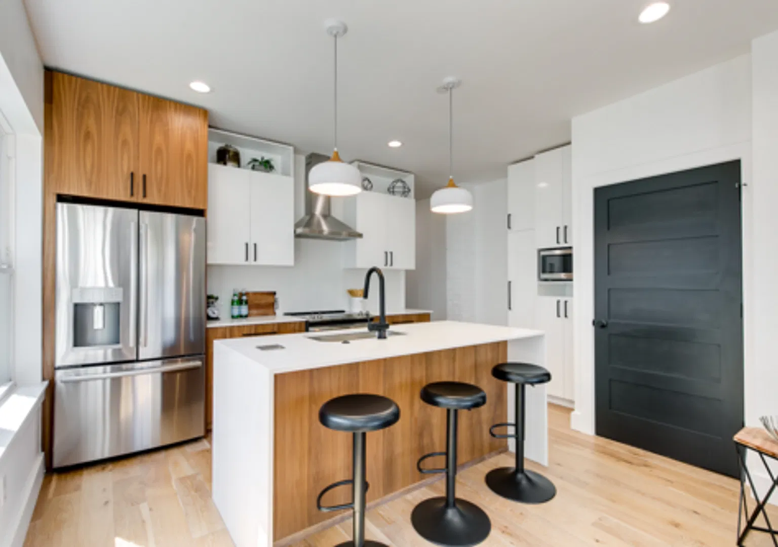 The Uptowns on 23rd - Luxury Apartment Living — Photo 3