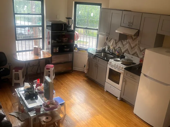 (undisclosed Address), Flushing, NY 11355