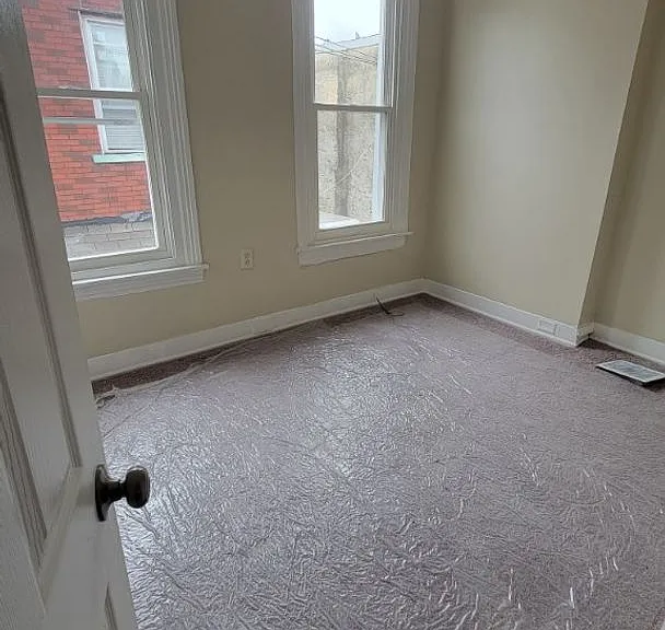 3833 N Delhi St — Photo 2