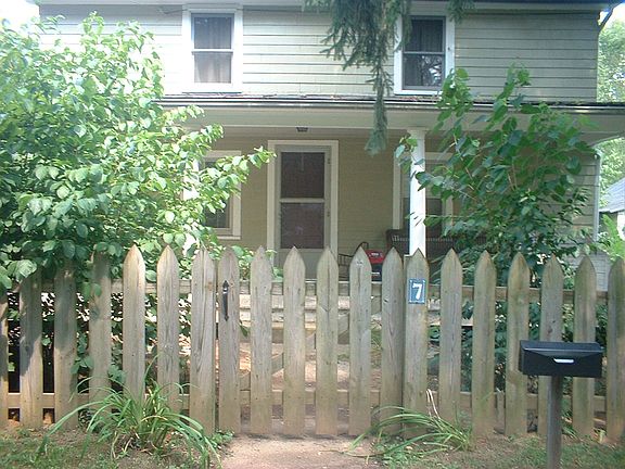 A quarter of this lot is fenced.
