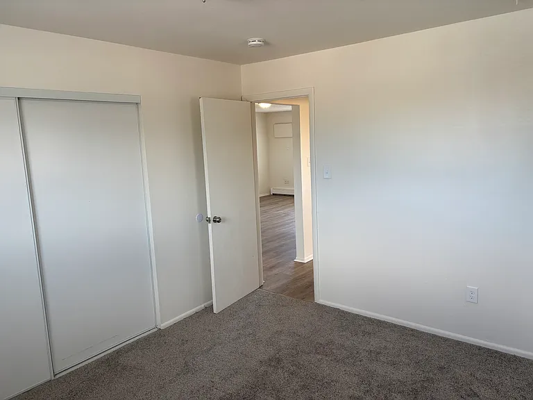 645 Voiles Pl #1 — Photo 10