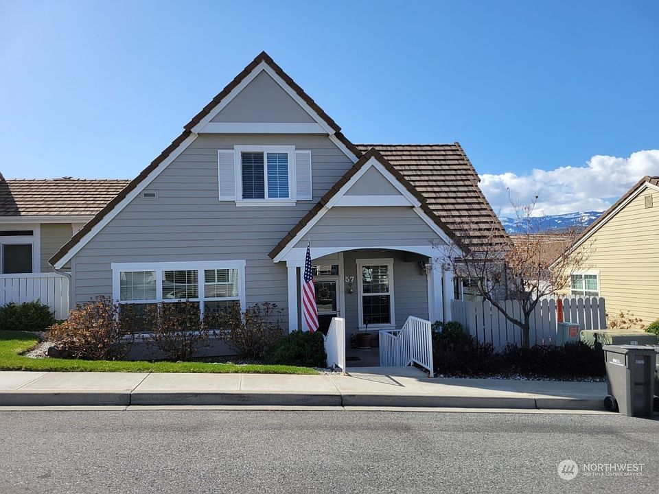 1st image of 1494 Eastmont Avenue #57