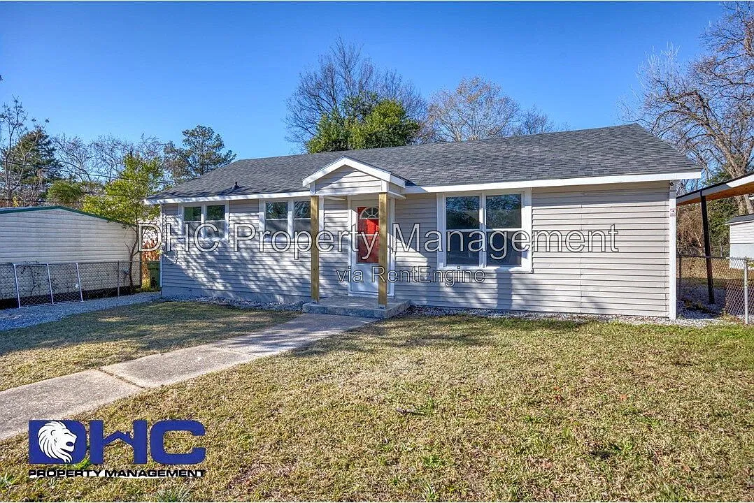 2 bed, 1.0 bath, 900 sqft, $1,250 — Photo 1
