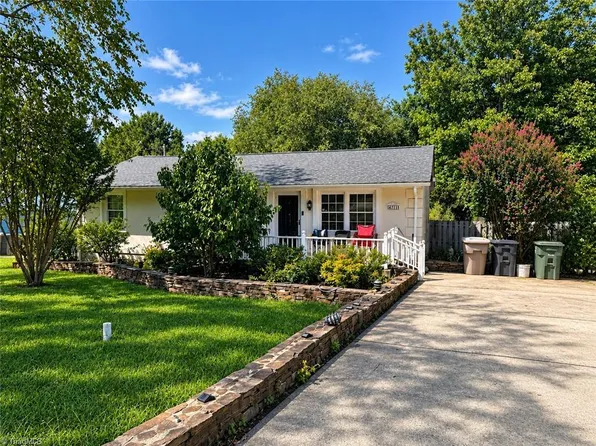 4711 Summit Ave, Greensboro, NC 27405
