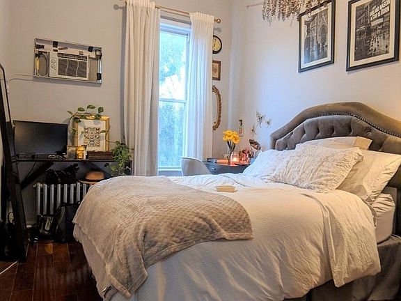 4th image of 905 Willoughby Ave #2R
