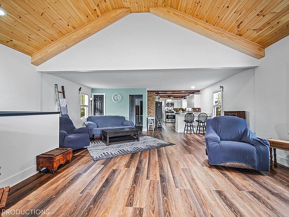4th image of 2765 Dekalb St