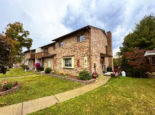 324 Ridgewood Dr, Beaver, WV 25813